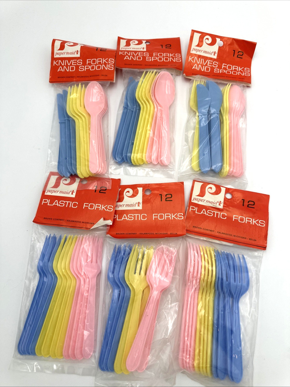 Vintage Mixed Lot Paper Maid Picnic Camping Plastic Spoons Forks Utensils